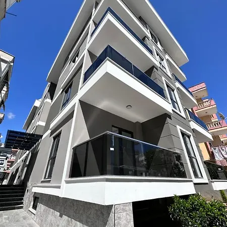 Stylish 100 Meters From The * Αλάνια